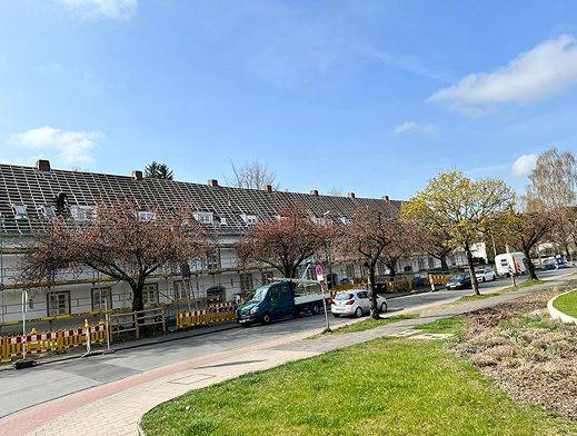 Reihenhaus mit neuer Dachdeckung